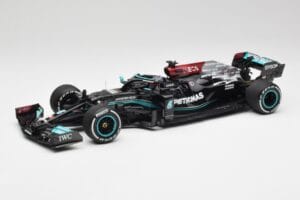 Mercedes AMG W12 #44 L. Hamilton Bahrain GP 2021 Minichamps 1:18 110210144 メタル