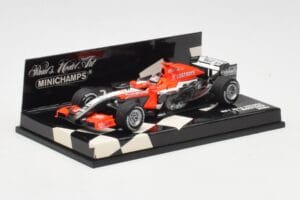 MF1 M16 Toyota #18 T. Monteiro F1 2006 Minichamps 1:43 400060018 メタル - 画像 2/5
