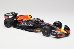 Oracle Red Bull Racing RB18 #11 S. Perez Monaco GP Winner Rain Tyre Version 2022 Minichamps 1:18 110222711 メタル - 画像 4/7