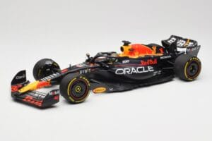 Oracle Red Bull Racing RB19 #1 M. Verstappen Winner Abu Dhabi GP 2023 Minichamps 1:18 110232301 メタル