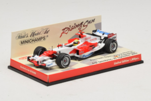 Panasonic Toyota Racing TF107 R. Schumacher F1 Showcar 2007 Minichamps 1:43 403070081 メタル - 画像 2/5