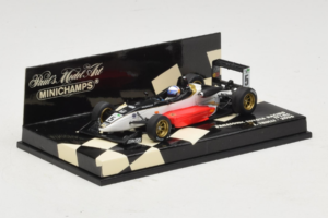 Toyota TF106 #12 J. Trulli Panasonic Toyota Racing F1 2006 Minichamps 1:43 400060008 メタル - 画像 2/5