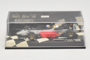 Toyota TF106 #12 J. Trulli Panasonic Toyota Racing F1 2006 Minichamps 1:43 400060008 メタル - 画像 5/5