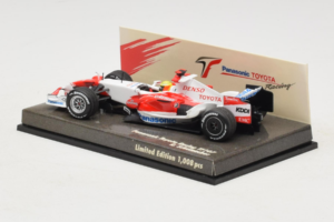 Toyota TF107 #11 R. Schumacher Panasonic Toyota Racing F1 2007 Minichamps 1:43 AM601286 メタル - 画像 3/5