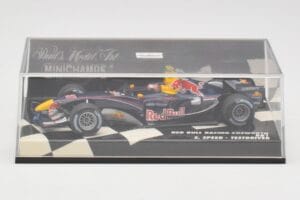 Red Bull RB1 Cosworth S. Speed Test Car 2005 Minichamps 1:43 400050137 メタル - 画像 5/5
