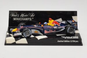 Red Bull Racing D. Coulthard Showcar 2005 Minichamps 1:43 400050084 メタル