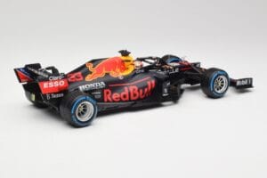 Red Bull Racing Honda RB16B #33 M. Verstappen Turkish GP 2nd Place 2021 Minichamps 1:18 110211633 メタル - 画像 2/7