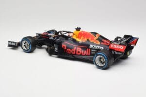 Red Bull Racing Honda RB16B #33 M. Verstappen Turkish GP 2nd Place 2021 Minichamps 1:18 110211633 メタル - 画像 5/7