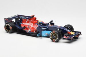 Red Bull Racing RB6 #6 M. Webber F1 Showcar 2010 Minichamps 1:18 150100076 メタル - 画像 4/6