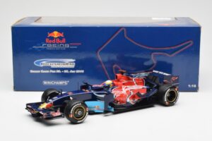 Red Bull Racing RB6 #6 M. Webber F1 Showcar 2010 Minichamps 1:18 150100076 メタル - 画像 6/6
