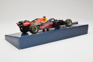 Red Bull Racing Honda RB16B #33 M. Verstappen Emilia Romagna GP 2021 Case Edition Minichamps 1:18 113210133 レジン - 画像 3/7
