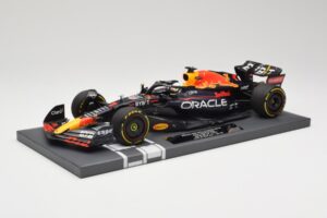 Oracle Red Bull Racing RB18 #33 M. Verstappen Belgian GP 2022 Minichamps 1:18 113221401 レジン - 画像 2/7