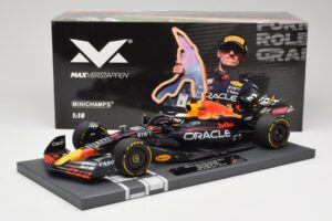 Oracle Red Bull Racing RB18 #33 M. Verstappen Belgian GP 2022 Minichamps 1:18 113221401 レジン - 画像 7/7