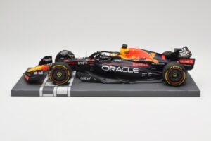 Oracle Red Bull Racing RB18 #33 M. Verstappen Mexican GP 2022 Minichamps 1:18 113222001 レジン
