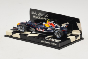 Red Bull Racing RB2 R. Doornbos Test Driver F1 2006 Minichamps 1:43 400060037 メタル - 画像 3/5