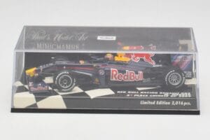 Red Bull Racing Renault RB5 #14 M. Webber Race Car 2009 Minichamps 1:43 400090114 メタル - 画像 5/5