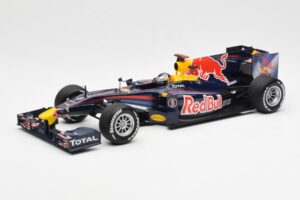 Red Bull Racing Renault RB5 #5 S. Vettel Showcar 2010 Minichamps 1:18 153100175 メタル