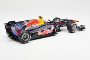 Red Bull Racing Renault RB6 #6 M. Webber F1 2010 Minichamps 1:18 110100006 メタル - 画像 2/6