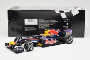 Red Bull Racing Renault RB6 #6 M. Webber F1 2010 Minichamps 1:18 110100006 メタル - 画像 6/6