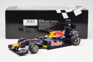 Red Bull Racing Renault RB6 #5 S. Vettel F1 World Champion 2010 Minichamps 1:18 110100005 メタル - 画像 6/6