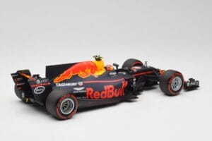 Red Bull Racing RB13 Tag Heuer #33 M. Verstappen Australian GP 2017 Minichamps 1:18 110170033 レジン - 画像 2/7