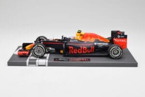 Red Bull RB12 #33 M. Verstappen Spain GP Winner 2016 Minichamps 1:18 117160333 メタル