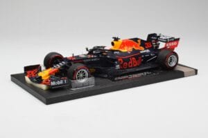 Red Bull RB15 #33 M. Verstappen Brazil GP Winner 2019 Minichamps 1:18 113191933 メタル - 画像 2/7