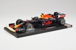 Red Bull RB16 #33 M. Verstappen Abu Dhabi GP Winner 2020 Minichamps 1:18 113201733 メタル - 画像 2/6