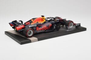 Red Bull RB16B #33 M. Verstappen Abu Dhabi GP 2021 Winner Missing Figurine & Pitboard Minichamps 1:18 113212333 レジン - 画像 3/7