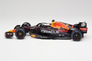 Red Bull RB18 #1 M. Verstappen Monaco GP 3rd Wet 2022 Minichamps 1:18 110220701 メタル - 画像 3/7