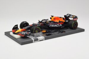 Red Bull RB18 #1 M. Verstappen Emilia Romagna GP 2022 Winner Minichamps 1:18 113220401 レジン - 画像 2/7