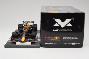Red Bull RB18 #1 M. Verstappen Emilia Romagna GP 2022 Winner Minichamps 1:18 113220401 レジン - 画像 6/7