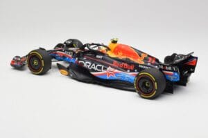 Red Bull RB19 #1 M. Verstappen Austin GP Winner 2023 Minichamps 1:18 110231901 メタル - 画像 5/6