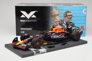 Red Bull RB19 Oracle #1 M. Verstappen British GP 2023 Winner Minichamps 1:18 113231101 レジン - 画像 7/7