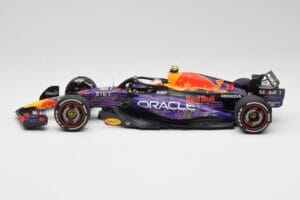 Red Bull RB19 #11 S. Perez Las Vegas GP 3rd 2023 Minichamps 1:18 110232211 メタル - 画像 3/6