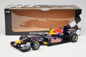 Red Bull RB5 #14 M. Webber Chinese GP 2nd 2009 Minichamps 1:18 150090114 メタル - 画像 6/6