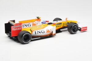 Renault F1 Team R29 #10 R. Grosjean F1 2009 Minichamps 1:18 150090108 メタル - 画像 2/6