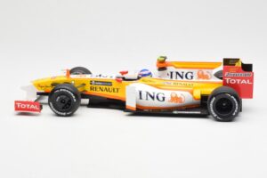 Renault F1 Team R29 #10 R. Grosjean F1 2009 Minichamps 1:18 150090108 メタル - 画像 3/6