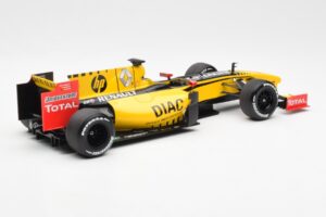 Renault R30 R. Kubica / V. Petrov F1 Showcar 2010 Minichamps 1:18 7711428831 メタル - 画像 2/6