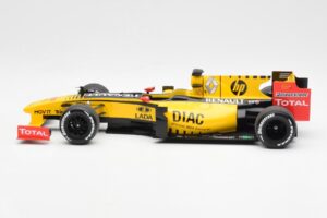 Renault R30 R. Kubica / V. Petrov F1 Showcar 2010 Minichamps 1:18 7711428831 メタル - 画像 3/6