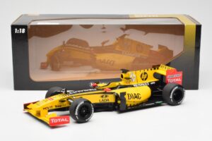 Renault R30 R. Kubica / V. Petrov F1 Showcar 2010 Minichamps 1:18 7711428831 メタル - 画像 6/6