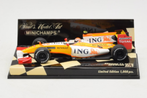 Renault R29 #8 N. Piquet Jr. Showcar F1 2009 Minichamps 1:43 400090078 メタル