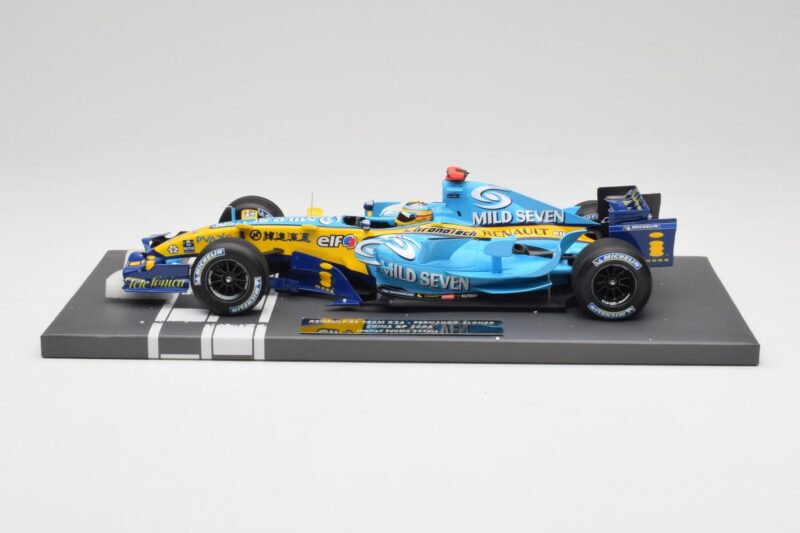Renault R26 #1 F. Alonso China GP 2006 Minichamps 1:18 117061601 レジン