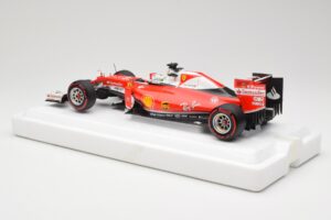 Scuderia Ferrari SF16-H #5 S. Vettel Italian GP 2016 BBR 1:18 BBR181625 メタル - 画像 5/7