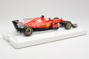 Scuderia Ferrari SF70H #5 S. Vettel Winner Australian GP 2017 End of Race BBR 1:18 BBR181705-E メタル - 画像 2/7