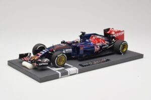 Scuderia Toro Rosso STR10 Renault #33 M. Verstappen Australian GP 2015 Minichamps 1:18 117150033 レジン - 画像 2/7
