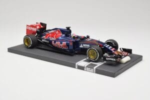Scuderia Toro Rosso STR10 Renault #33 M. Verstappen Australian GP 2015 Minichamps 1:18 117150033 レジン - 画像 4/7