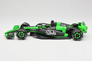 Stake F1 Team Kick Sauber C44 #77 V. Bottas Emilia Romagna GP 2024 Minichamps 1:18 147240177 メタル - 画像 3/7