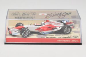 Toyota TF107 #12 J. Trulli Showcar 2007 Minichamps 1:43 403070082 メタル - 画像 5/5