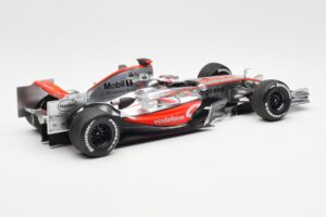 McLaren MP4-22 Mercedes #1 F. Alonso Showcar 2007 Minichamps 1:18 533071871 メタル - 画像 2/6